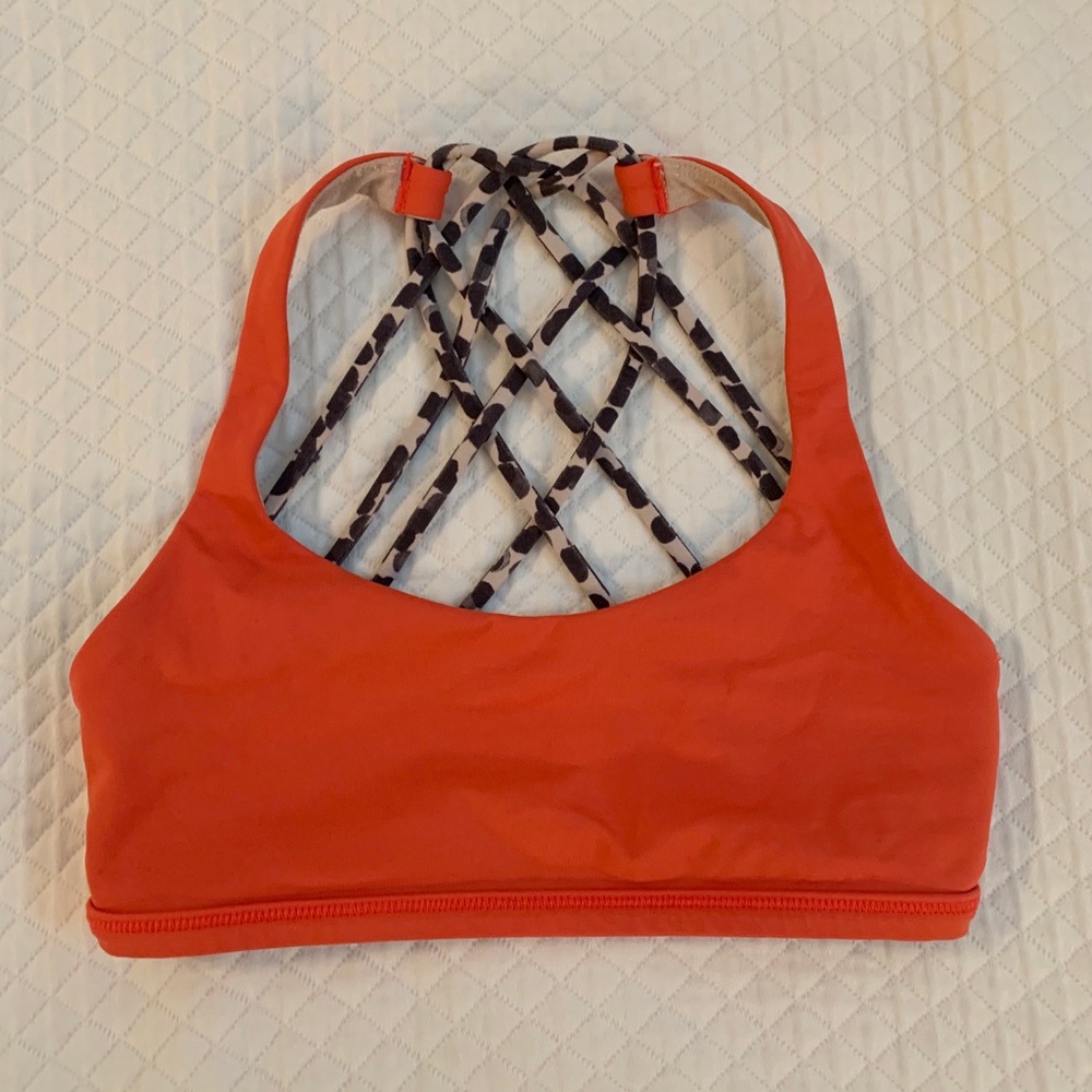 Lululemon Free To Be (Wild) Sports Bra size 2